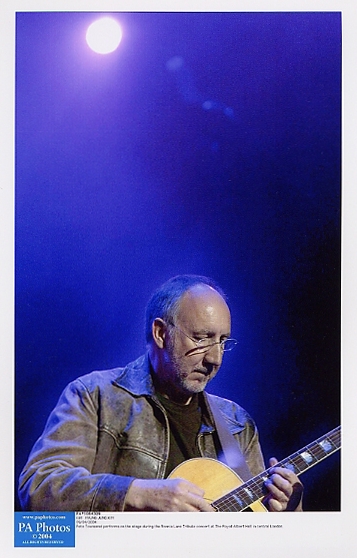 Pete Townshend - Ronnie Lane Tribute Concert - 2004